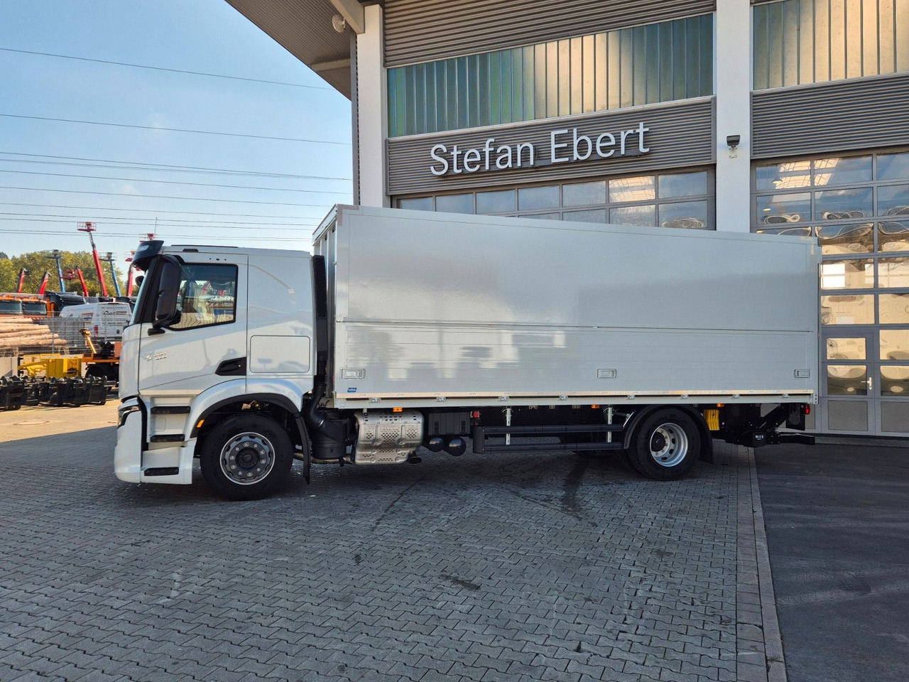 Iveco AT190S40/FP Böse Schwenkwand LBW AHK - Kasti veoauto: pilt 5 Iveco AT190S40/FP Böse Schwenkwand LBW AHK - Kasti veoauto: pilt 5