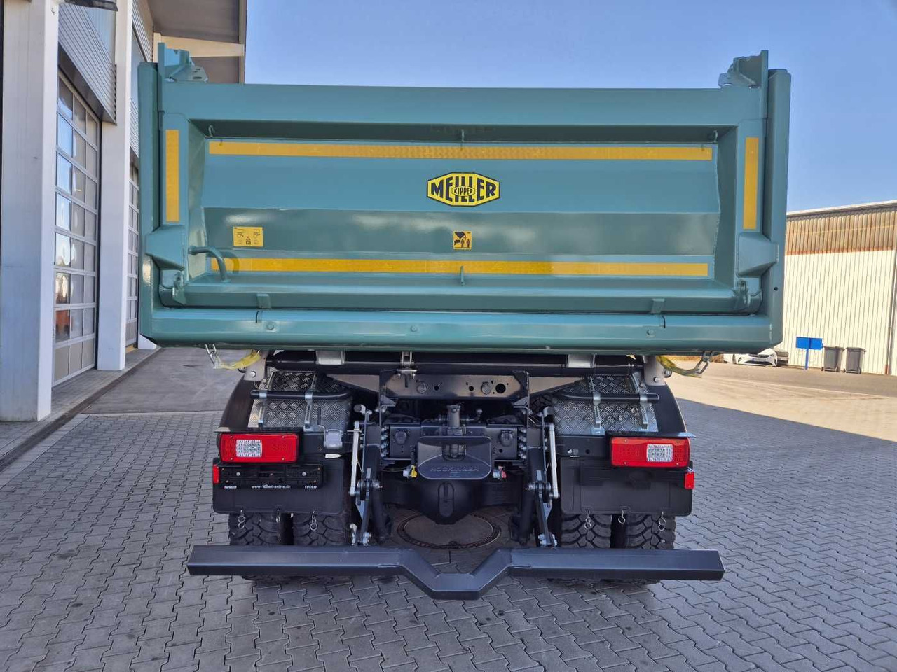 Iveco AT300X48Z HR OFF 6x4 Meiller-Kipper + Bordmatik - Kallurauto: pilt 5 Iveco AT300X48Z HR OFF 6x4 Meiller-Kipper + Bordmatik - Kallurauto: pilt 5