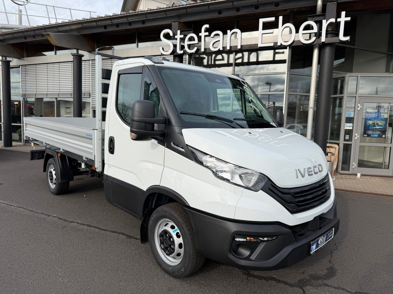Iveco Daily 35S14 A8*R3.450mm*Automatik*Kamera*2Sitze* - Tarbesõiduk kallur: pilt 1 Iveco Daily 35S14 A8*R3.450mm*Automatik*Kamera*2Sitze* - Tarbesõiduk kallur: pilt 1