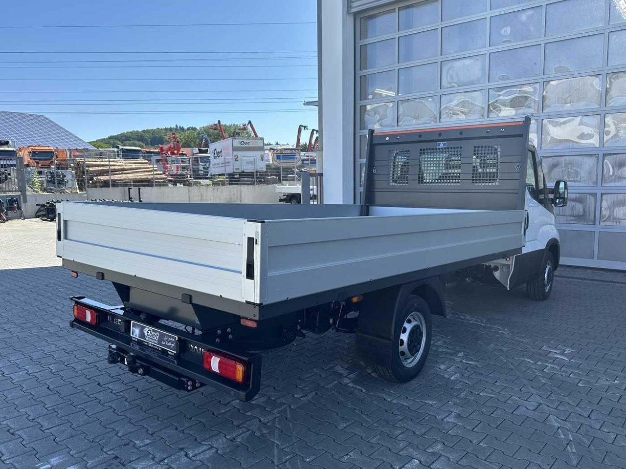 Iveco Daily 35S16 3.0L *R3.750mm*AHK* 2x - Madelauto: pilt 4 Iveco Daily 35S16 3.0L *R3.750mm*AHK* 2x - Madelauto: pilt 4