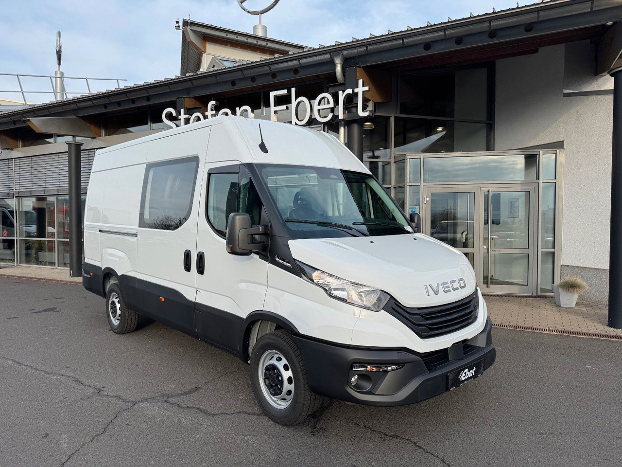 Iveco Daily 35S16 A8 *DoKa*Automatik*AHK*R3.520mm* - Kaubik: pilt 1 Iveco Daily 35S16 A8 *DoKa*Automatik*AHK*R3.520mm* - Kaubik: pilt 1
