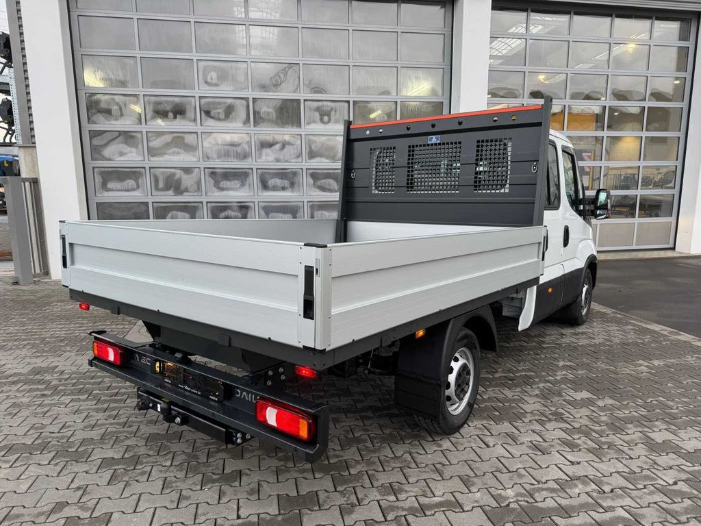 Iveco Daily 35S16 A8 Pritsche *7-Sitze*AHK*Automatik* - Madelauto: pilt 5 Iveco Daily 35S16 A8 Pritsche *7-Sitze*AHK*Automatik* - Madelauto: pilt 5