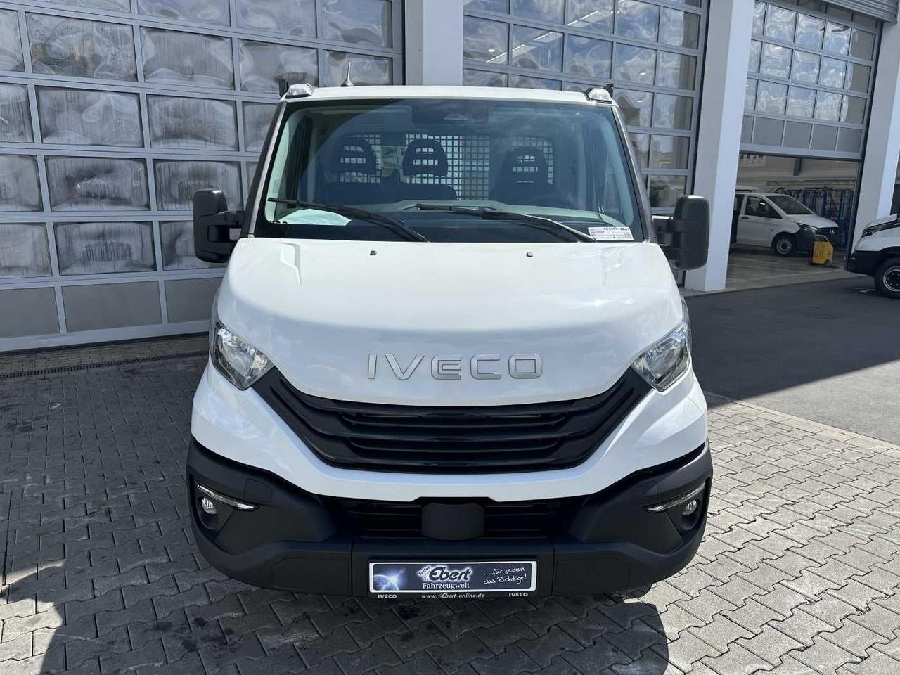 Iveco Daily 35S16 A8 Pritsche *R3.450mm*AHK*Automatik* - Madelauto: pilt 2 Iveco Daily 35S16 A8 Pritsche *R3.450mm*AHK*Automatik* - Madelauto: pilt 2