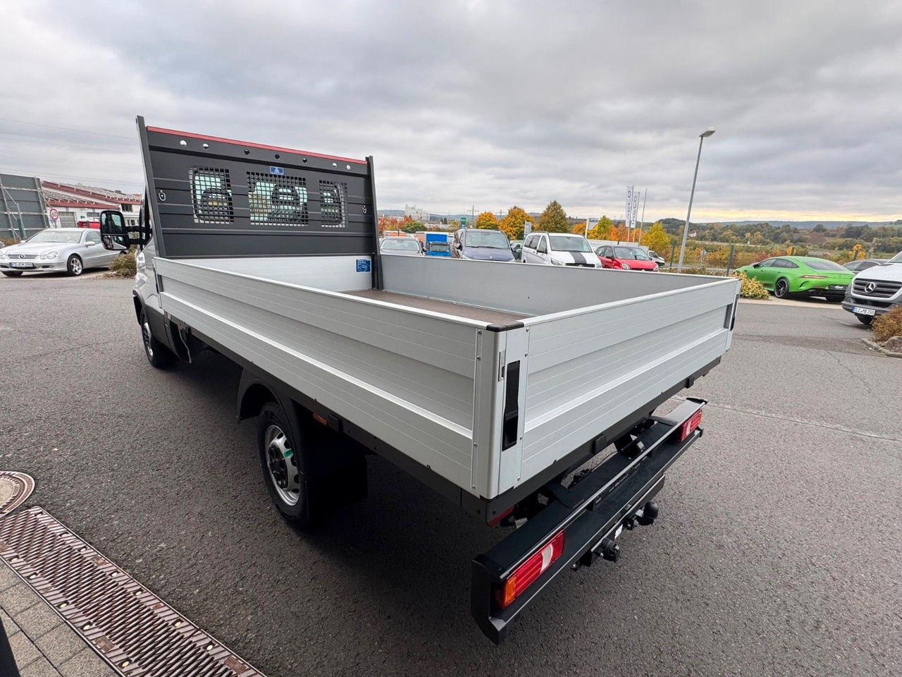 Iveco Daily 35S16 A8 *R3.450mm*Automatik*AHK*Kamera* - Madelauto: pilt 4 Iveco Daily 35S16 A8 *R3.450mm*Automatik*AHK*Kamera* - Madelauto: pilt 4