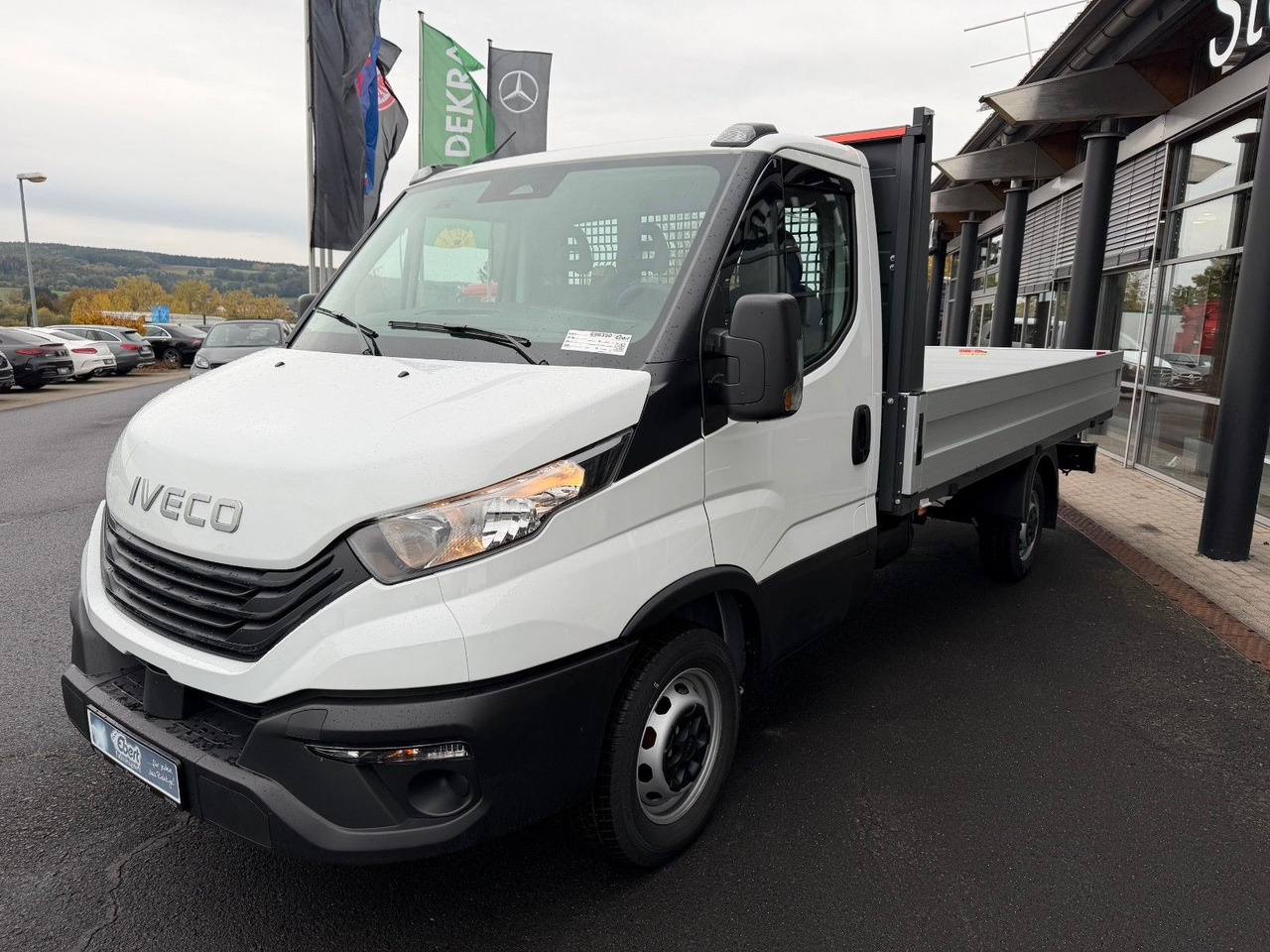 Iveco Daily 35S16 H 3.0L *R3.750mm*AHK*Klima* - Madelauto: pilt 3 Iveco Daily 35S16 H 3.0L *R3.750mm*AHK*Klima* - Madelauto: pilt 3