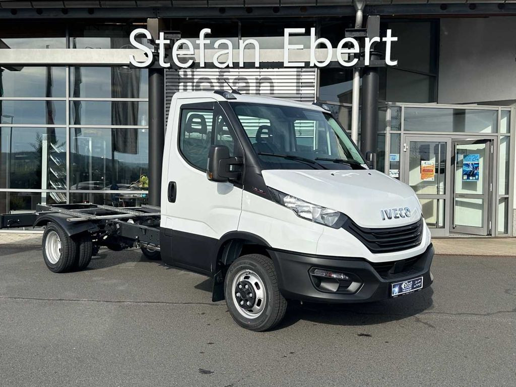 Iveco Daily 50C18 3.0L *R3750mm*Navi*Klima* 3x - Kabiinišassiiga veoauto: pilt 1 Iveco Daily 50C18 3.0L *R3750mm*Navi*Klima* 3x - Kabiinišassiiga veoauto: pilt 1