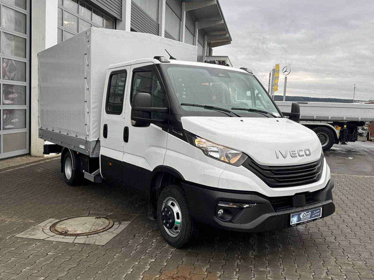 Iveco Daily 50C18H A8 DoKa *AHK*Automatik*7-Sitze* - Madelauto, Meeskonnaauto: pilt 3 Iveco Daily 50C18H A8 DoKa *AHK*Automatik*7-Sitze* - Madelauto, Meeskonnaauto: pilt 3