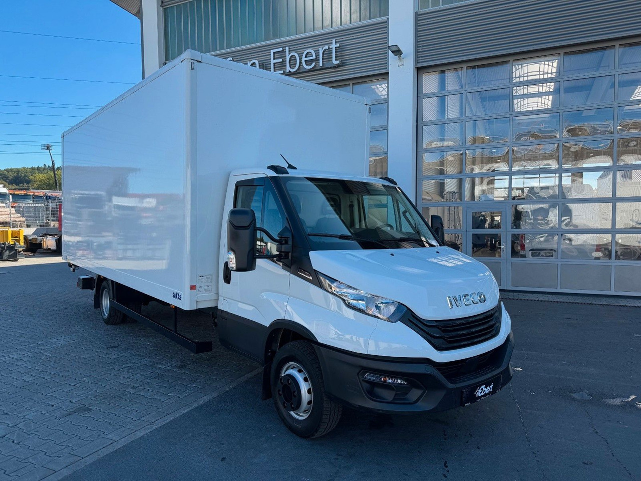 Iveco Daily 70C18 A8 *Koffer*LBW*Automatik* - Tarbesõiduk furgoon: pilt 1 Iveco Daily 70C18 A8 *Koffer*LBW*Automatik* - Tarbesõiduk furgoon: pilt 1