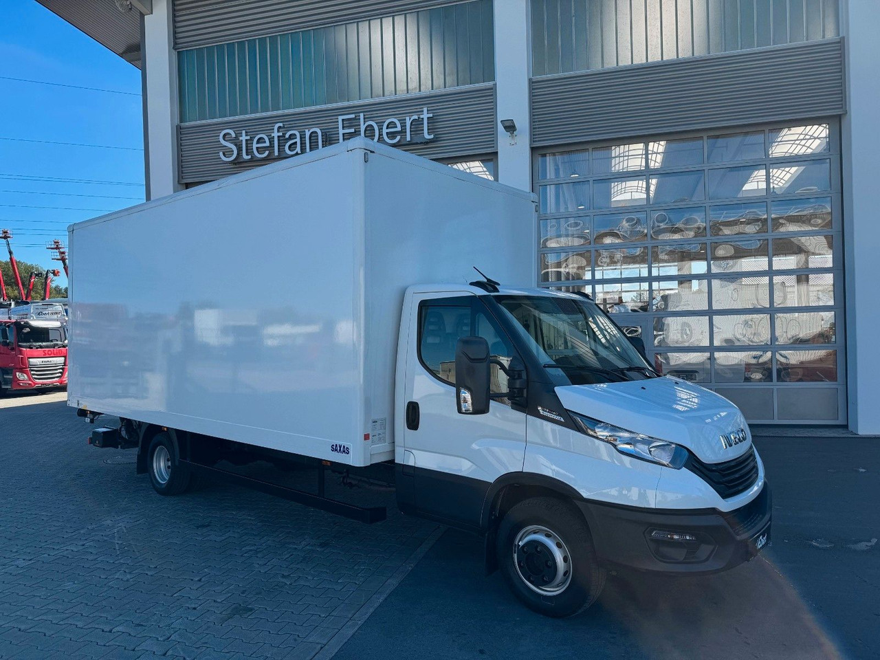 Iveco Daily 70C18 A8 *Koffer*LBW*Automatik* - Tarbesõiduk furgoon: pilt 2 Iveco Daily 70C18 A8 *Koffer*LBW*Automatik* - Tarbesõiduk furgoon: pilt 2