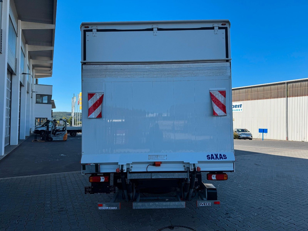 Iveco Daily 70C18 A8 *Koffer*LBW*Automatik* - Tarbesõiduk furgoon: pilt 4 Iveco Daily 70C18 A8 *Koffer*LBW*Automatik* - Tarbesõiduk furgoon: pilt 4