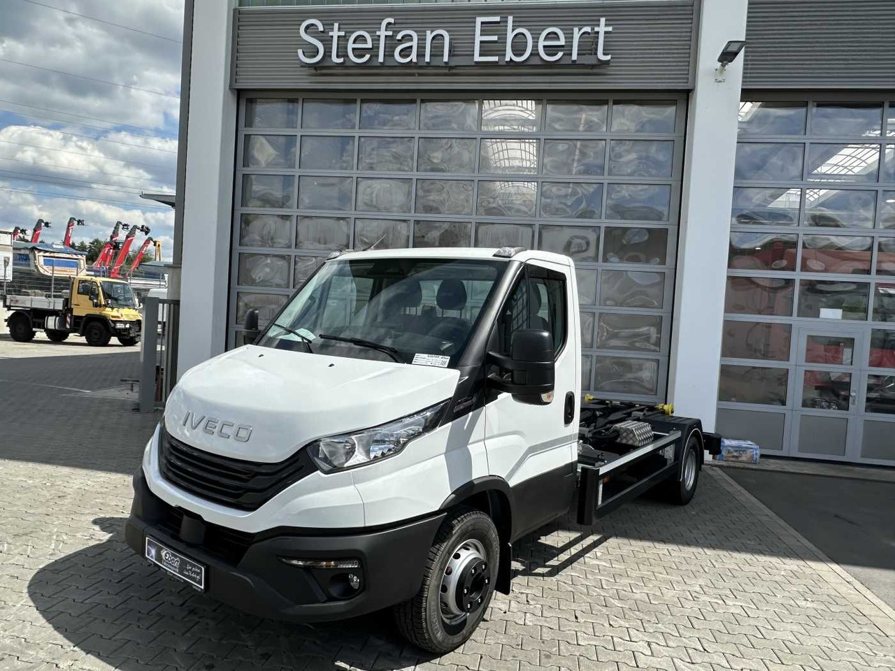 Iveco Daily 70C18 *R4100mm*Automatik*2xAHK*Luft* - Konkstõstukiga veoauto: pilt 1 Iveco Daily 70C18 *R4100mm*Automatik*2xAHK*Luft* - Konkstõstukiga veoauto: pilt 1