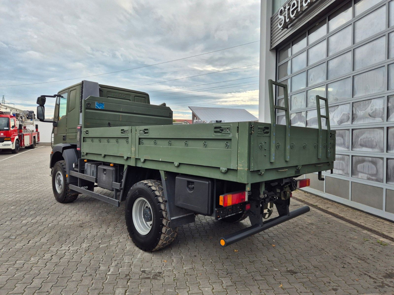 Madelveok/ Platvormveok Iveco Eurocargo ML100E22WM-BW 4x4 Pritsche L-Haus Bett: pilt 7