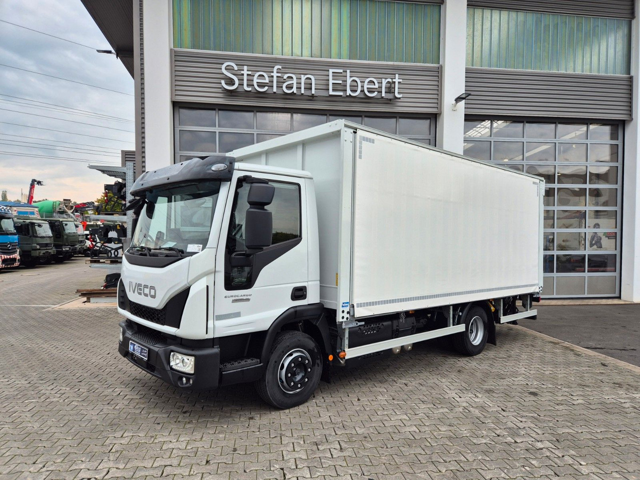 Iveco Eurocargo ML120EL25/P Böse Schiebeplanen LBW AHK - Joogiveok: pilt 3 Iveco Eurocargo ML120EL25/P Böse Schiebeplanen LBW AHK - Joogiveok: pilt 3