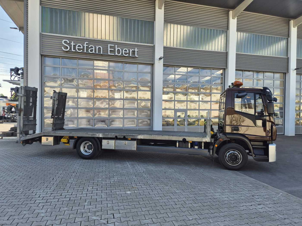 Iveco Eurocargo ML140E25/P Maschinentransporter Winde - Treilerveoauto: pilt 5 Iveco Eurocargo ML140E25/P Maschinentransporter Winde - Treilerveoauto: pilt 5