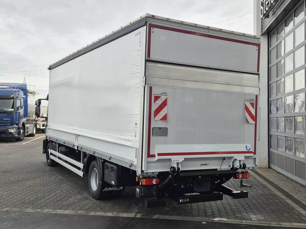Uus Tent veoauto Iveco Eurocargo ML140E28/P LBW Bär Schiebeplane AHK: pilt 7