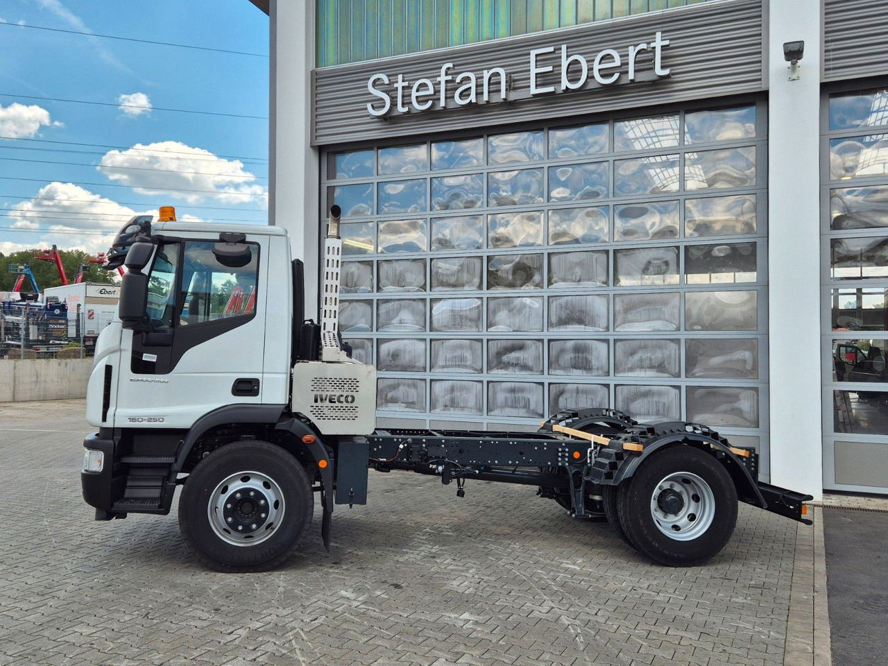 Iveco Eurocargo ML160E25/P EVI_E 4x2 RHD Rechtslenker - Tänavapühkimismasin: pilt 5 Iveco Eurocargo ML160E25/P EVI_E 4x2 RHD Rechtslenker - Tänavapühkimismasin: pilt 5