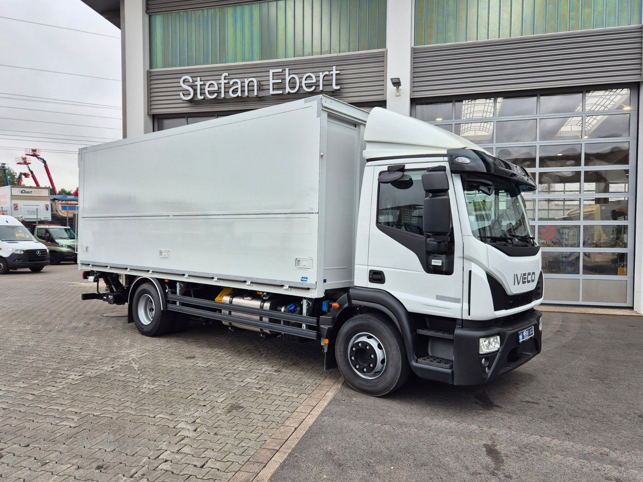 Iveco Eurocargo ML160E28/FP Böse Schwenkwand LBW 2xAHK - Joogiveok: pilt 2 Iveco Eurocargo ML160E28/FP Böse Schwenkwand LBW 2xAHK - Joogiveok: pilt 2