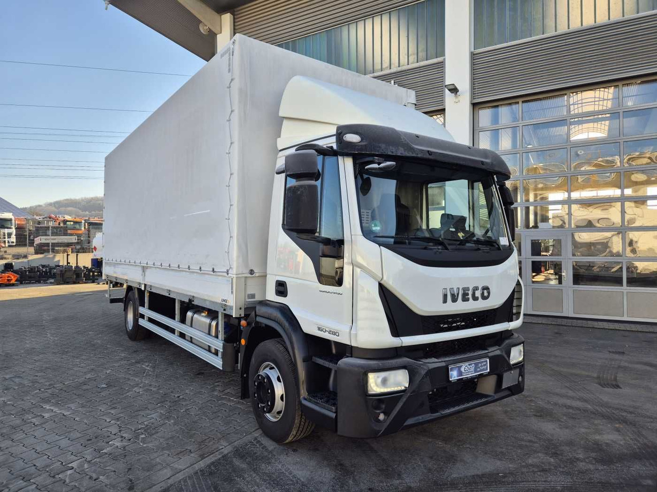 Iveco Eurocargo ML160E28/P LBW Bär Schiebeplane AHK - Tent veoauto: pilt 2 Iveco Eurocargo ML160E28/P LBW Bär Schiebeplane AHK - Tent veoauto: pilt 2
