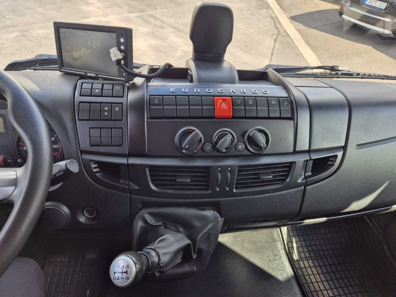 Tarbesõiduk furgoon Iveco Eurocargo ML80E21/P LBW Bär 1.500kg 2x AHK: pilt 13
