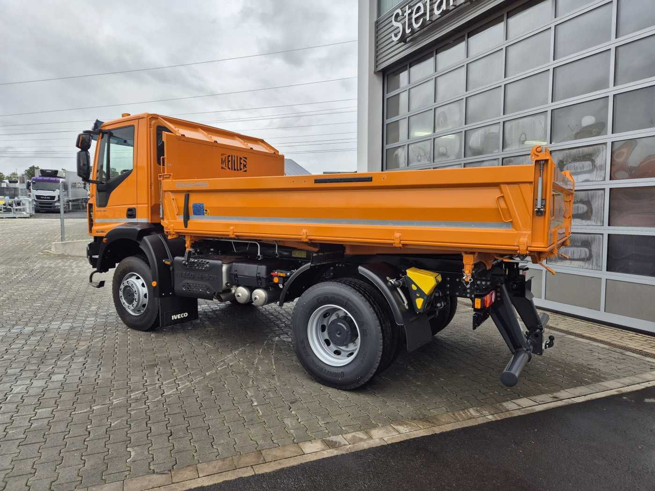 Kallurauto Iveco ML150E28W 4x4 Meiller Dreiseitenkipper 2xAHK: pilt 6