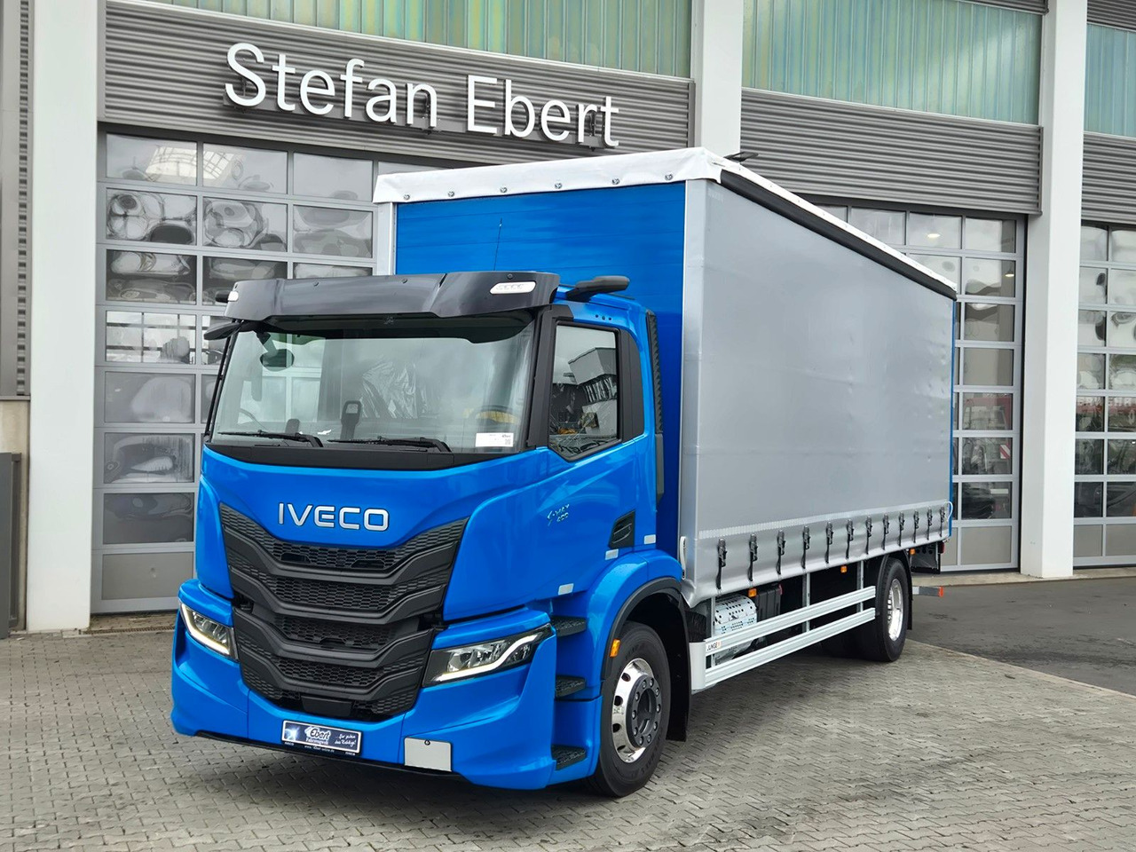 Iveco S-Way AD190S40/P Curtainsider *MirrorCam*LBW* - Tent veoauto: pilt 2 Iveco S-Way AD190S40/P Curtainsider *MirrorCam*LBW* - Tent veoauto: pilt 2