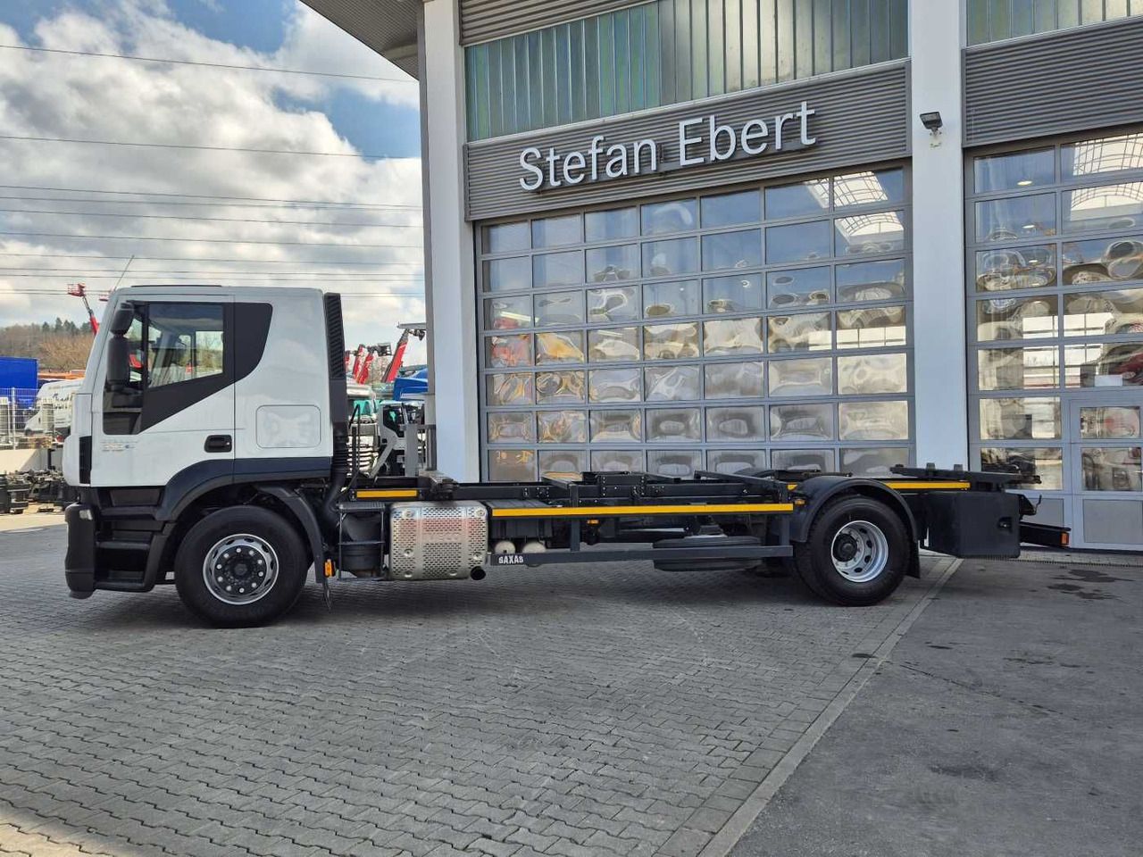 Iveco Stralis AT190S31/P BDF Klima Standh. AHK Bett - Konteinerveduk/ Tõstukiga veoauto: pilt 5 Iveco Stralis AT190S31/P BDF Klima Standh. AHK Bett - Konteinerveduk/ Tõstukiga veoauto: pilt 5