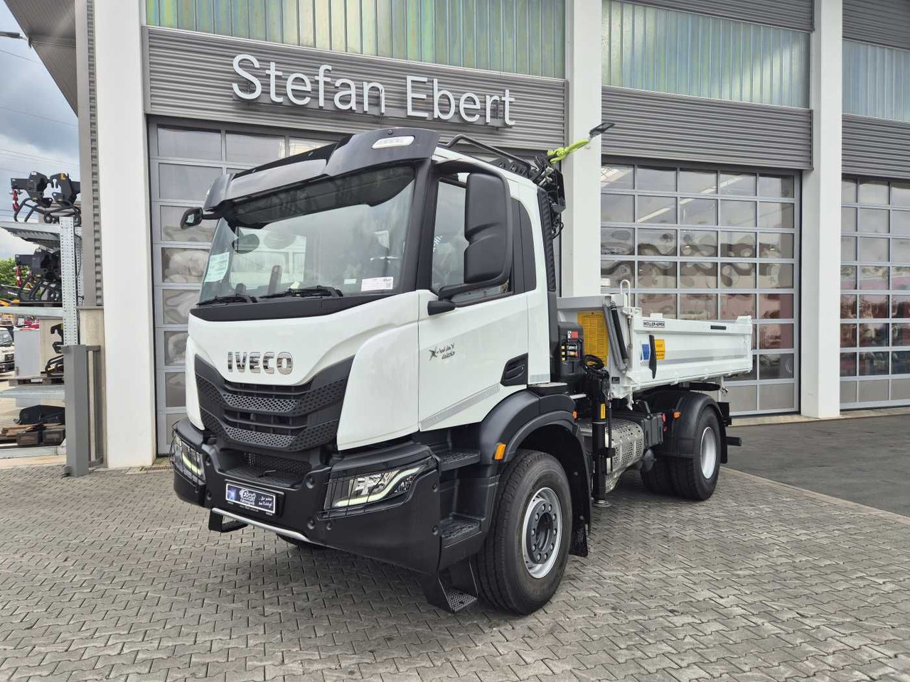 Iveco X-Way AD200X42/P HR OFF Hiab X-HIDUO 118E-3 Funk - Kallurauto, Kraanaga veoauto: pilt 2 Iveco X-Way AD200X42/P HR OFF Hiab X-HIDUO 118E-3 Funk - Kallurauto, Kraanaga veoauto: pilt 2