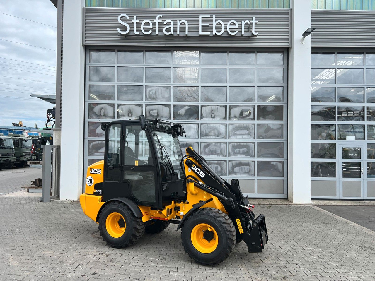 JCB 403 Plus / Neufahrzeug / 2025 / Gabel / Schaufel - Rataslaadur: pilt 1 JCB 403 Plus / Neufahrzeug / 2025 / Gabel / Schaufel - Rataslaadur: pilt 1