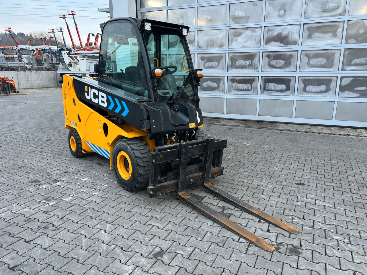 Teleskooplaadur JCB TLT 35-22E Teletruck / nur 131h! / 2022 / SS: pilt 12 Teleskooplaadur JCB TLT 35-22E Teletruck / nur 131h! / 2022 / SS: pilt 12