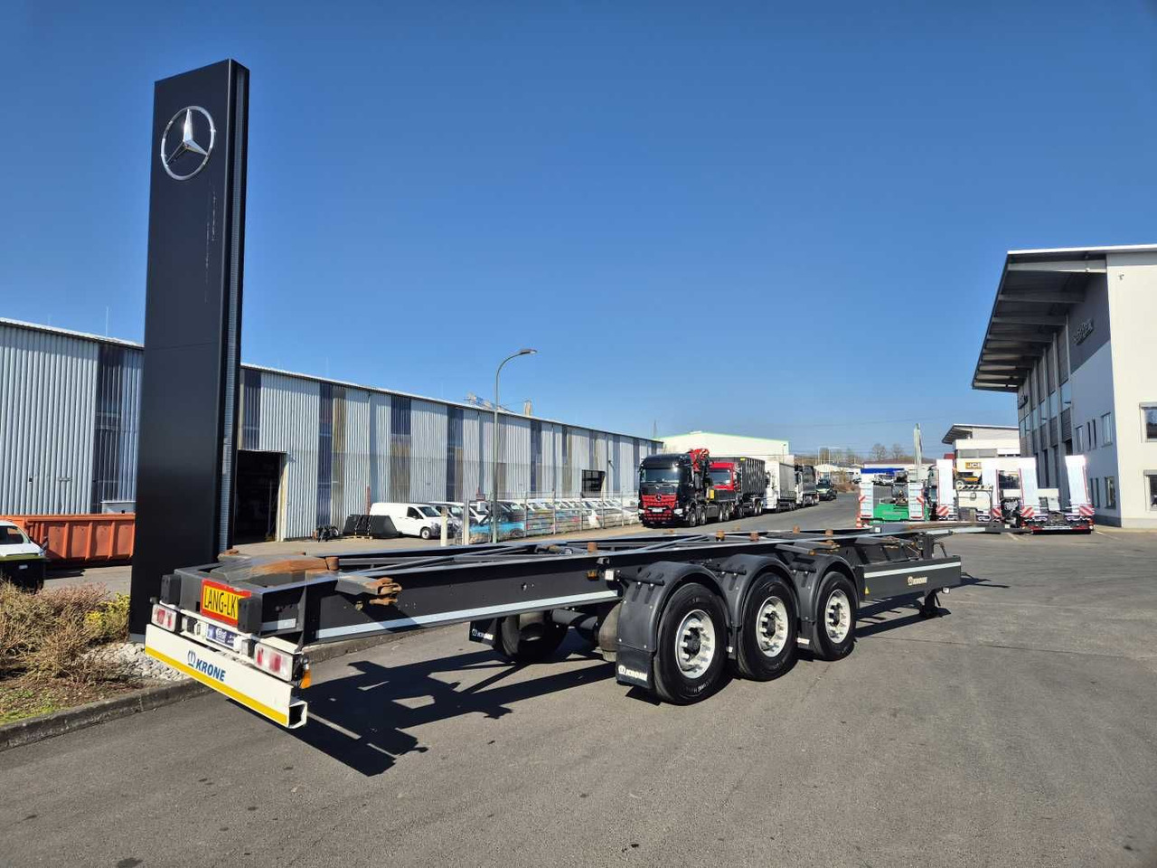 Krone SD BDF BPW-Achsen Liftachse mitte Container - Konteinerveduk/ Tõstukiga poolhaagis: pilt 1 Krone SD BDF BPW-Achsen Liftachse mitte Container - Konteinerveduk/ Tõstukiga poolhaagis: pilt 1