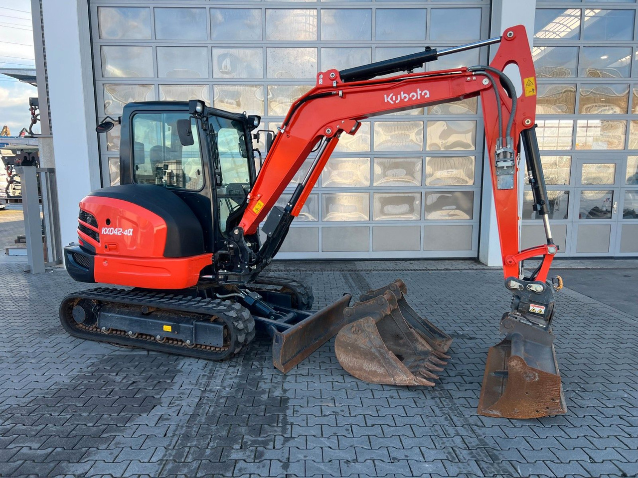 Kubota KX042-4A / nur 1.462h! / 2022 - Miniekskavaator: pilt 2 Kubota KX042-4A / nur 1.462h! / 2022 - Miniekskavaator: pilt 2