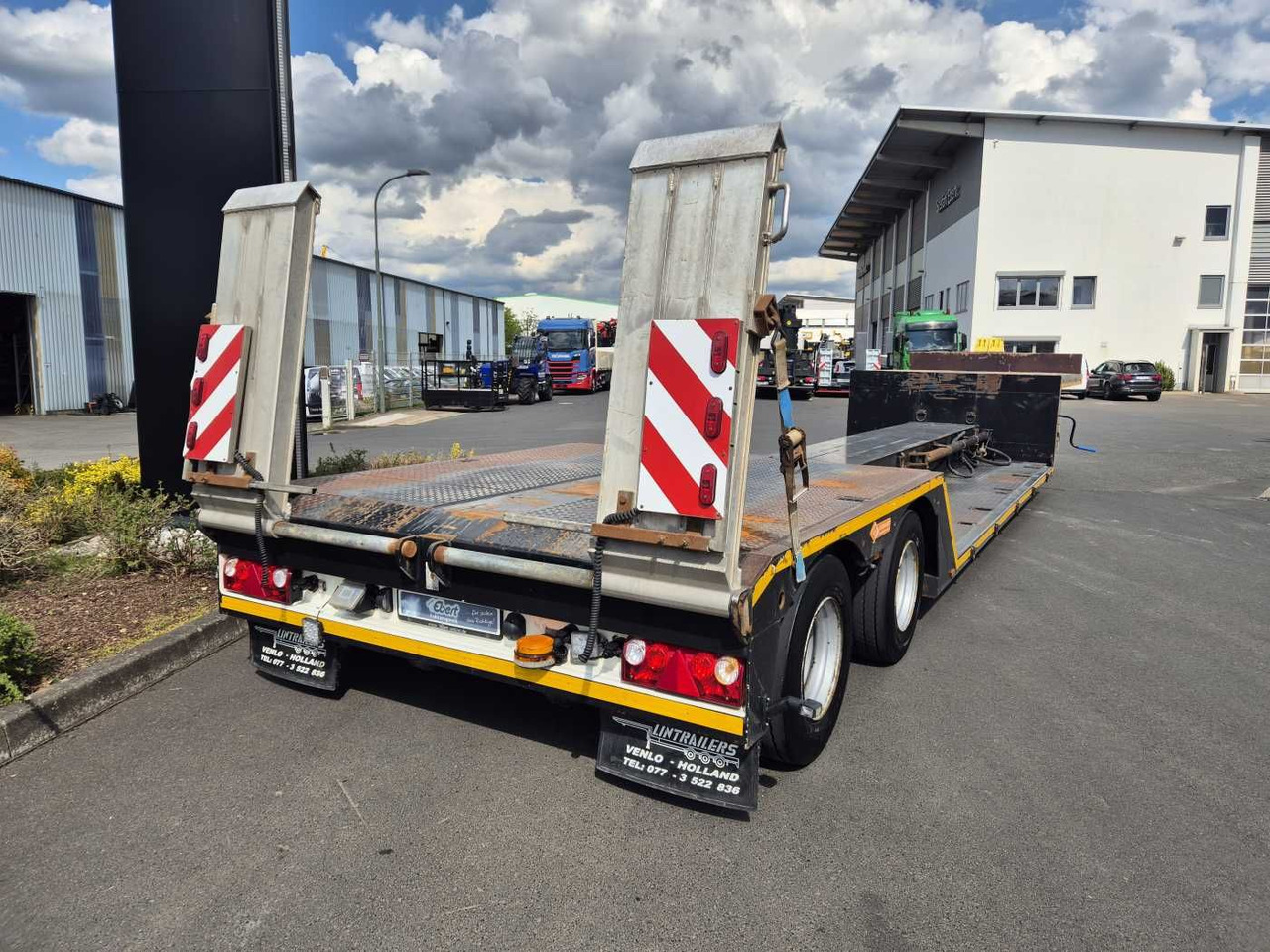LinTrailers S2A 14 LSDN Teleskopierbar BPW-Achsen 57.000km - Madal platvormpoolhaagis: pilt 2 LinTrailers S2A 14 LSDN Teleskopierbar BPW-Achsen 57.000km - Madal platvormpoolhaagis: pilt 2
