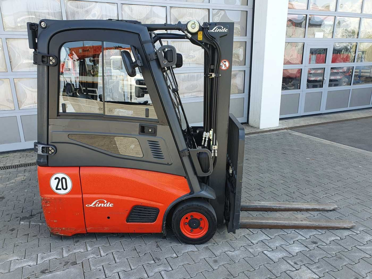 Linde E14 - 01 / Triplex: 4.00m! / SS / nur 3.405h! - Elektritõstuk: pilt 3 Linde E14 - 01 / Triplex: 4.00m! / SS / nur 3.405h! - Elektritõstuk: pilt 3