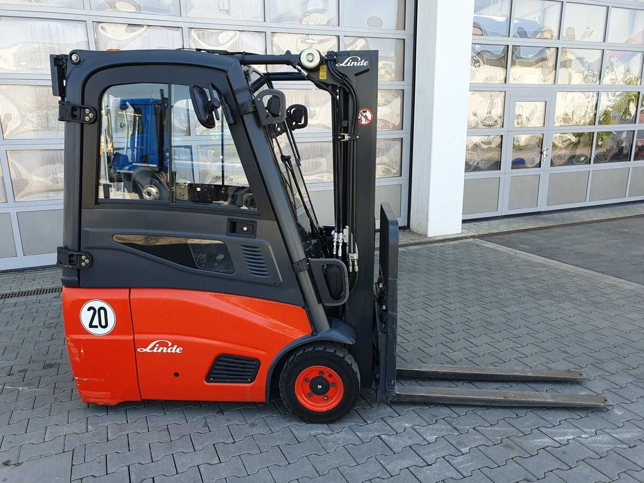 Linde E14 - 01 / Triplex: 4.10m! / SS / nur 1.003h! - Elektritõstuk: pilt 2 Linde E14 - 01 / Triplex: 4.10m! / SS / nur 1.003h! - Elektritõstuk: pilt 2