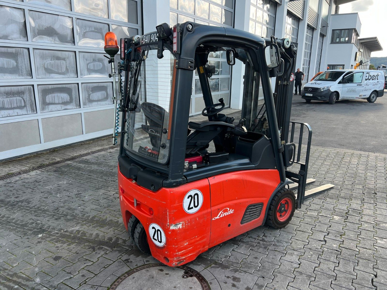 Linde E14 - 01 / Triplex: 4.10m! / SS / nur 986h! - Elektritõstuk: pilt 4 Linde E14 - 01 / Triplex: 4.10m! / SS / nur 986h! - Elektritõstuk: pilt 4