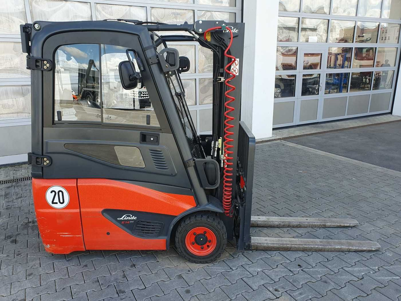 Linde E14 - 02 / Triplex: 4.00m! / SS / 855h! / 2021 - Elektritõstuk: pilt 2 Linde E14 - 02 / Triplex: 4.00m! / SS / 855h! / 2021 - Elektritõstuk: pilt 2