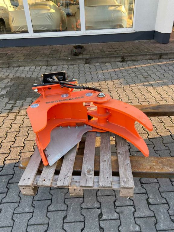 Westtech Woodcracker CL190 Fällkopf Fällgreifer Westtech Woodcracker CL190 Fällkopf Fällgreifer - Lisaseade - Metsandusseadmed: pilt 1 Westtech Woodcracker CL190 Fällkopf Fällgreifer Westtech Woodcracker CL190 Fällkopf Fällgreifer - Lisaseade - Metsandusseadmed: pilt 1