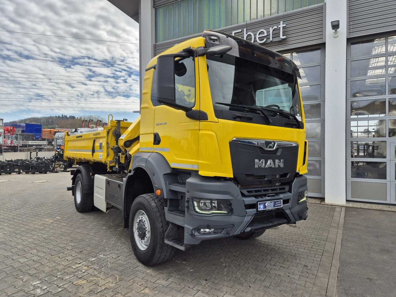 MAN TGS 18.430 4x4 BL Kran HMF 1130K-RCS Funk AHK - Kallurauto: pilt 3 MAN TGS 18.430 4x4 BL Kran HMF 1130K-RCS Funk AHK - Kallurauto: pilt 3