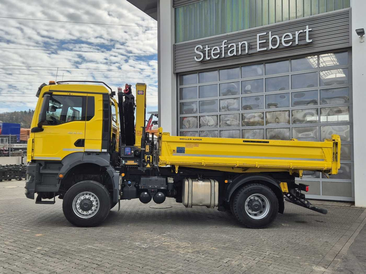 MAN TGS 18.430 4x4 BL Kran HMF 1130K-RCS Funk AHK - Kallurauto: pilt 4 MAN TGS 18.430 4x4 BL Kran HMF 1130K-RCS Funk AHK - Kallurauto: pilt 4