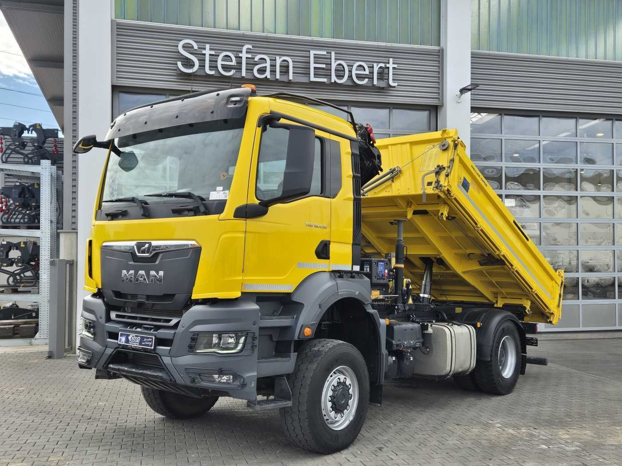 MAN TGS 18.430 4x4 BL Kran HMF 1130K-RCS Funk AHK - Kraanaga veoauto: pilt 2 MAN TGS 18.430 4x4 BL Kran HMF 1130K-RCS Funk AHK - Kraanaga veoauto: pilt 2