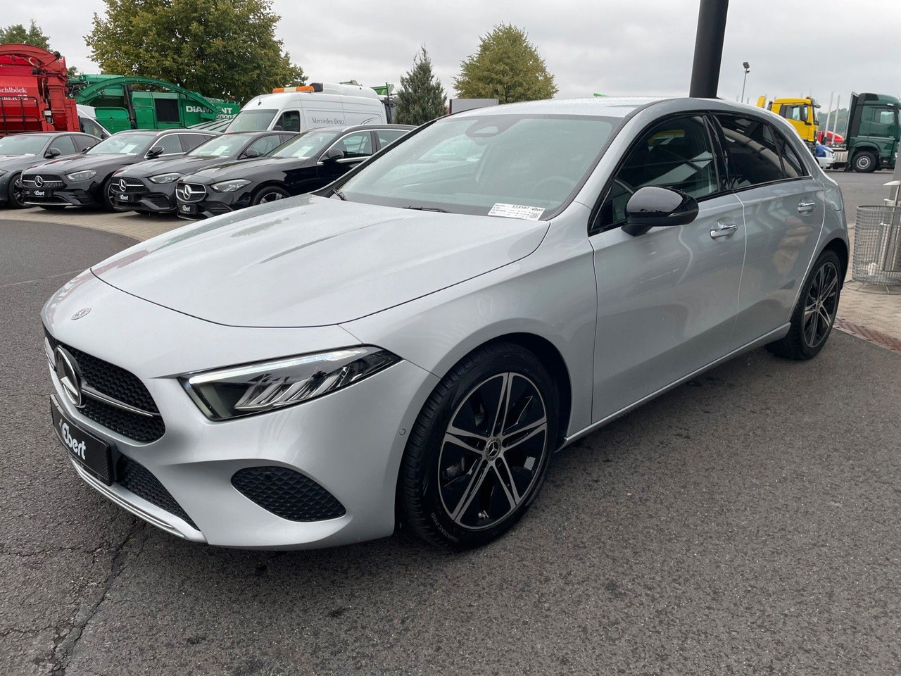 Mercedes-Benz A 200 Progressive Ambiente+R-Kamera+ - Sedaan: pilt 2 Mercedes-Benz A 200 Progressive Ambiente+R-Kamera+ - Sedaan: pilt 2