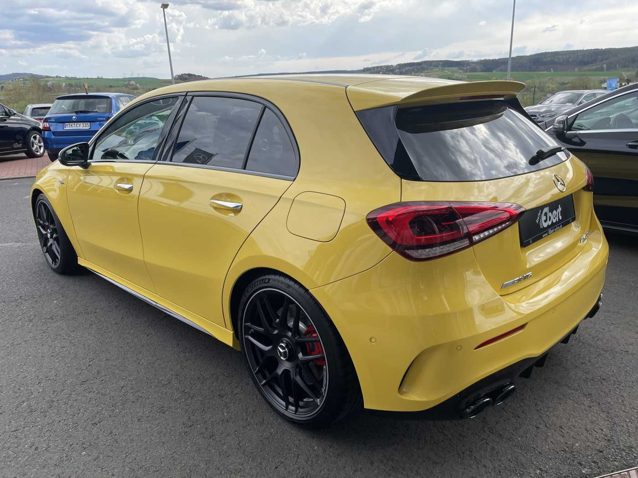 Mercedes-Benz A 45 S AMG PerfSitz+Night+PAGA+RIDE +19' - Sedaan: pilt 3 Mercedes-Benz A 45 S AMG PerfSitz+Night+PAGA+RIDE +19' - Sedaan: pilt 3