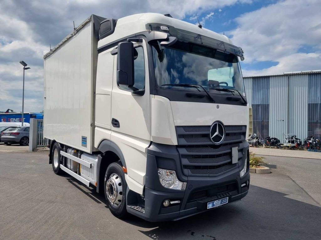 Mercedes-Benz Actros 1845 L 4x2 Standklima SoloStar Retarder - Kallurauto: pilt 2 Mercedes-Benz Actros 1845 L 4x2 Standklima SoloStar Retarder - Kallurauto: pilt 2