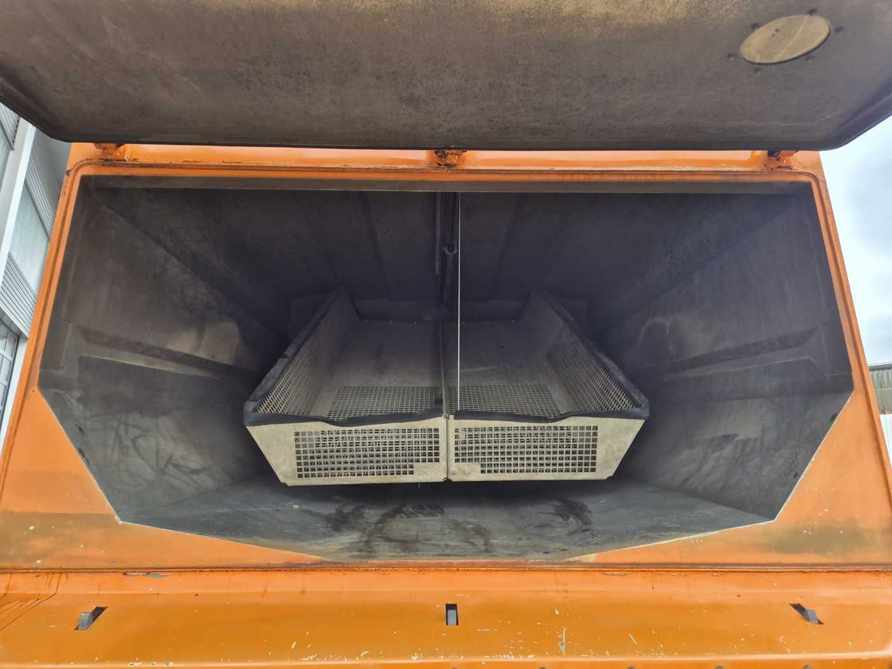 Tänavapühkimismasin Mercedes-Benz Actros 2032 A 4x4 Bucher STKF 9500 Airport 30x: pilt 8