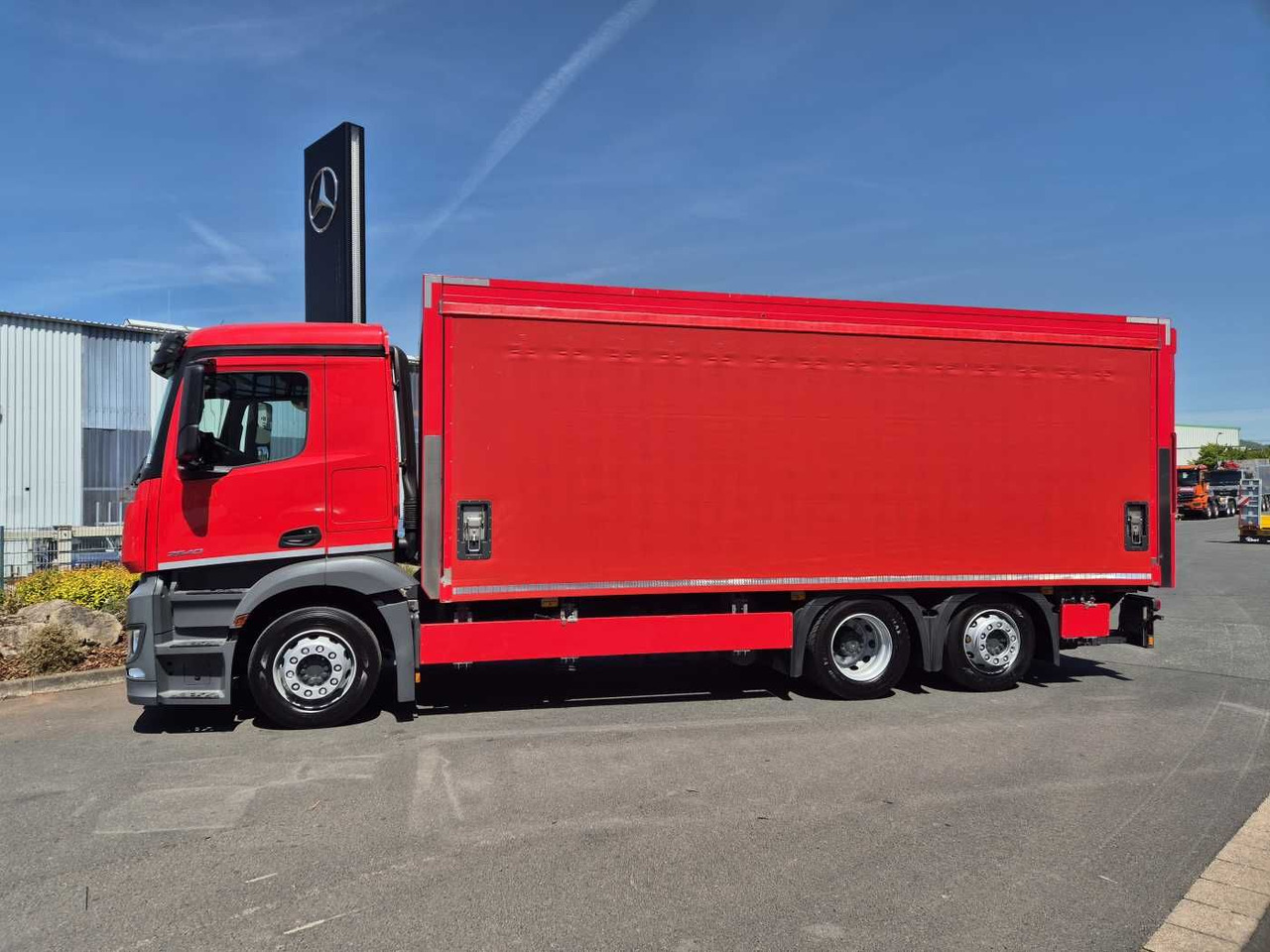 Mercedes-Benz Antos 2540 LnR 6x2 LBW Schiebeplanen AHK - Joogiveok: pilt 4 Mercedes-Benz Antos 2540 LnR 6x2 LBW Schiebeplanen AHK - Joogiveok: pilt 4