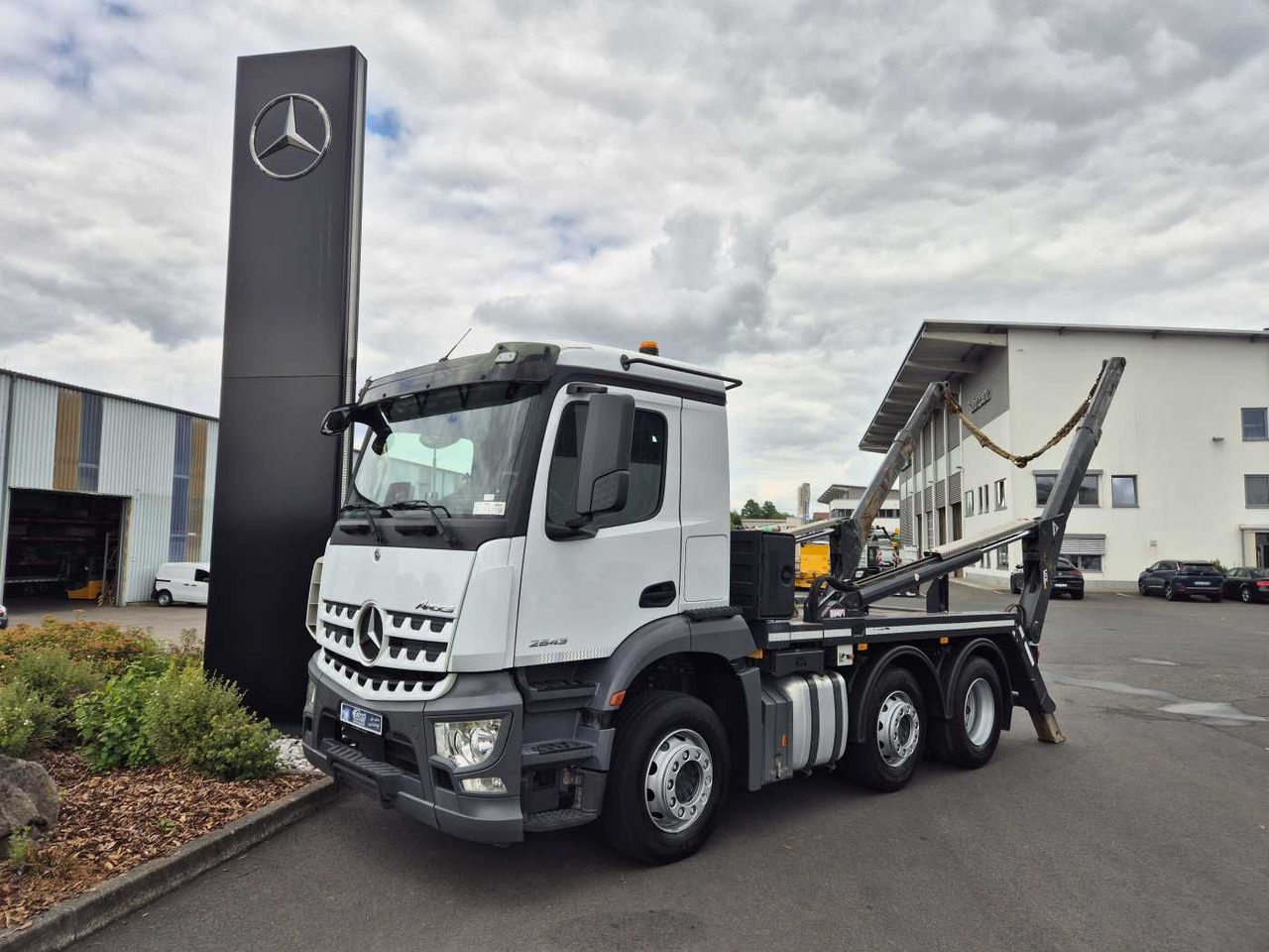 Mercedes-Benz Arocs 2643 L 6x2/4 VDL AHK Funk Vorlaufachse - Kallurauto: pilt 1 Mercedes-Benz Arocs 2643 L 6x2/4 VDL AHK Funk Vorlaufachse - Kallurauto: pilt 1