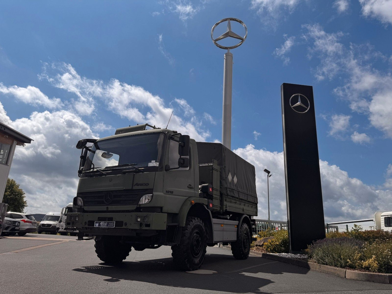 Mercedes-Benz Atego 1018 A 4x4 Singlebereifung 7 Stück vorh. - Tent veoauto: pilt 1 Mercedes-Benz Atego 1018 A 4x4 Singlebereifung 7 Stück vorh. - Tent veoauto: pilt 1