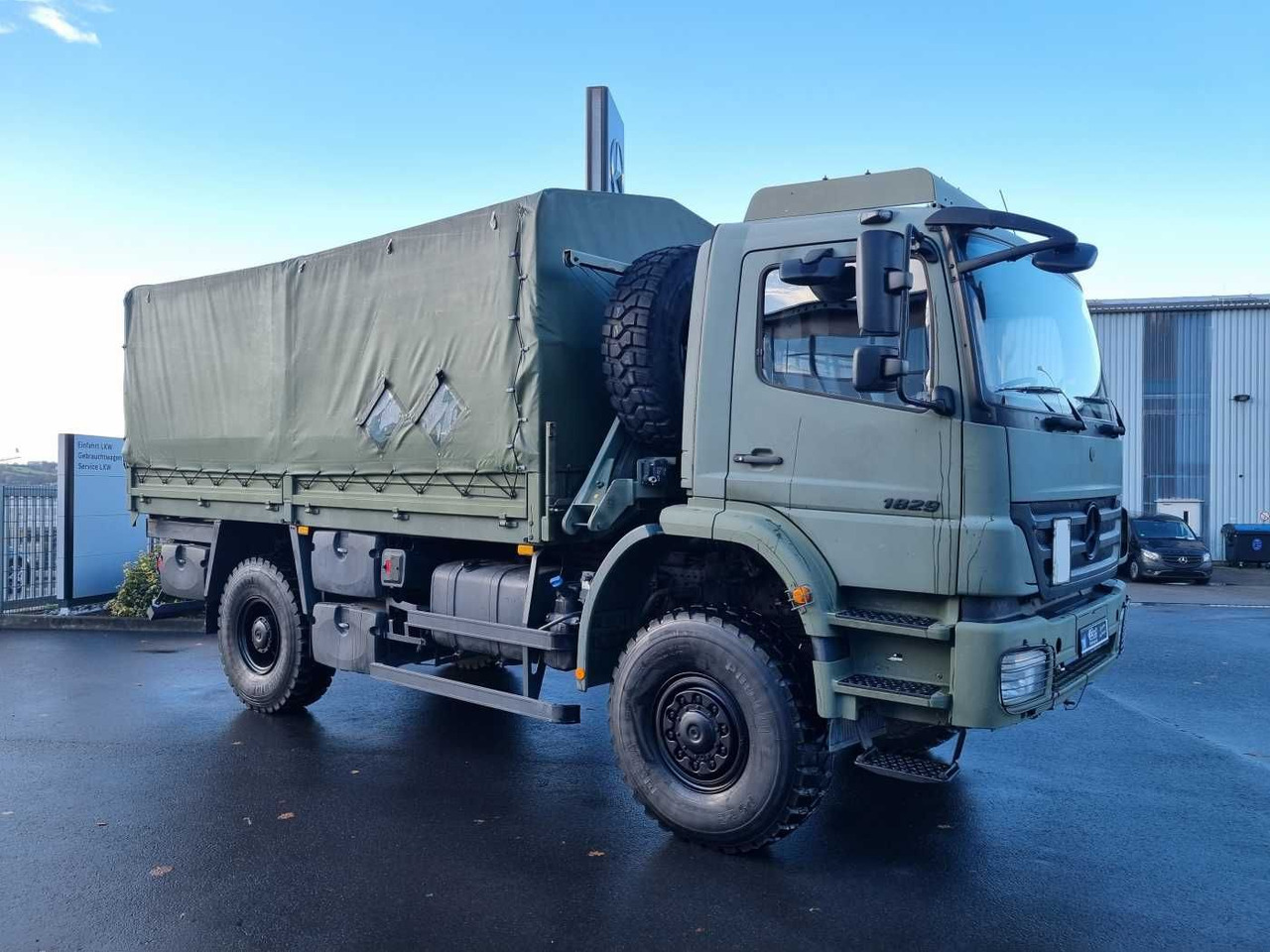 Mercedes-Benz Axor 1829 A 4x4 Pritsche/Plane 10 Stück - Tent veoauto: pilt 5 Mercedes-Benz Axor 1829 A 4x4 Pritsche/Plane 10 Stück - Tent veoauto: pilt 5