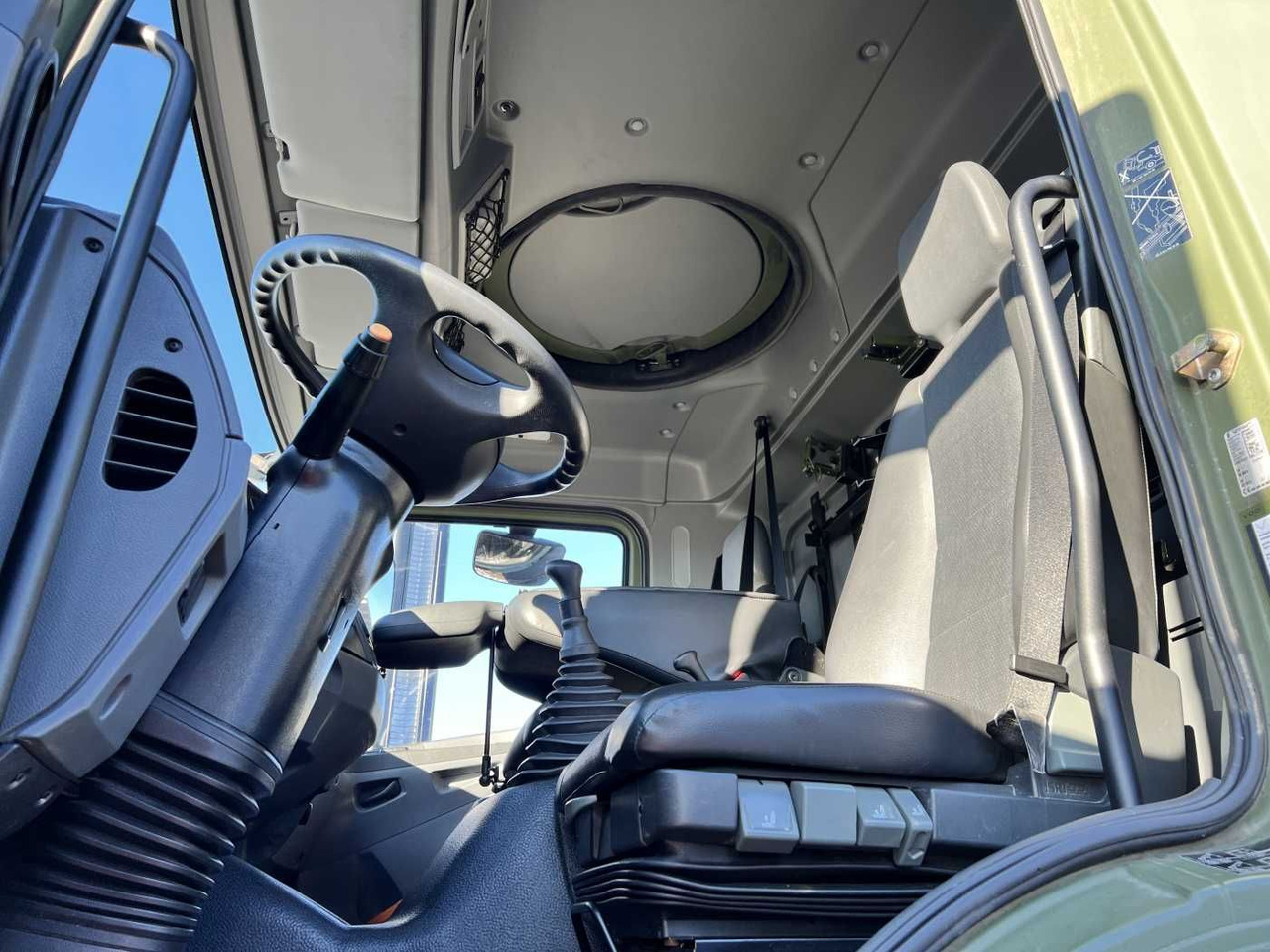 Madelveok/ Platvormveok Mercedes-Benz Axor 1829 A 4x4 Pritsche: pilt 12