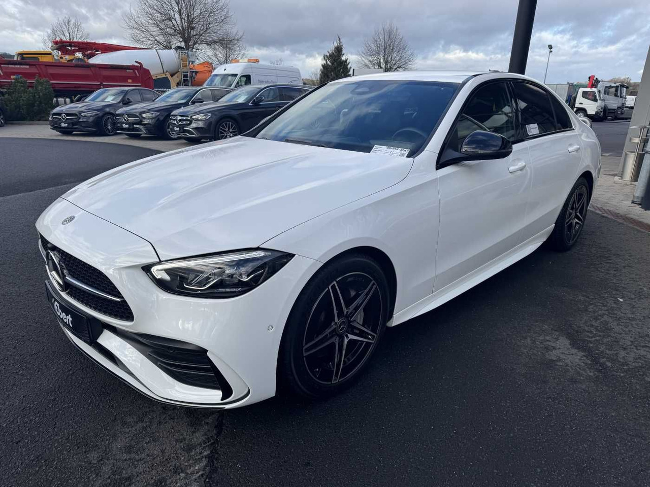 Mercedes-Benz C 200 AMG Night+R-Kamera+TotW+DAB+ Ambiente+MBU - Auto: pilt 2 Mercedes-Benz C 200 AMG Night+R-Kamera+TotW+DAB+ Ambiente+MBU - Auto: pilt 2